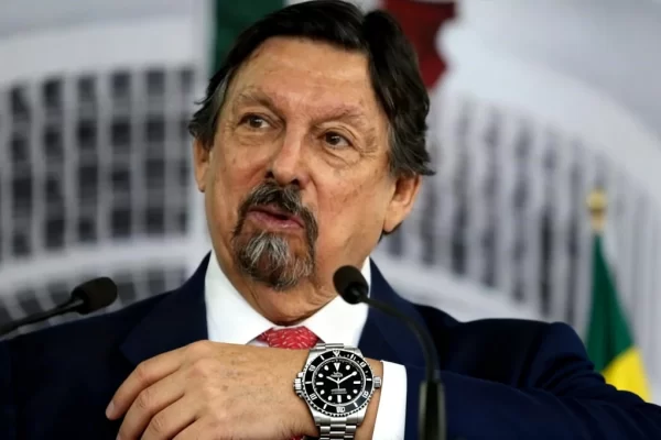 La hora de Napoleón Gómez Urrutia